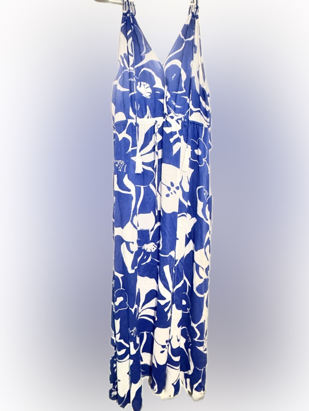 Elan Blue and White Floral V-Neck Strappy Maxi Sun Dress